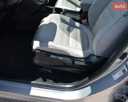 Хонда СРВ, объемом двигателя 2.36 л и пробегом 148 тыс. км за 19999 $, фото 6 на Automoto.ua