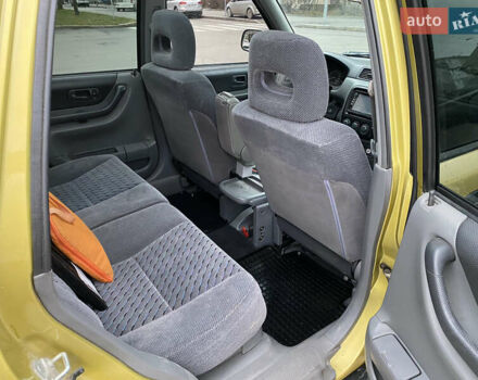 Жовтий Хонда СРВ, об'ємом двигуна 1.97 л та пробігом 400 тис. км за 4900 $, фото 5 на Automoto.ua