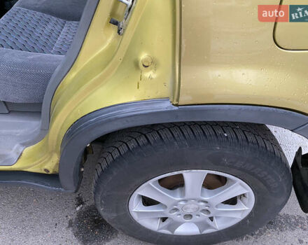 Жовтий Хонда СРВ, об'ємом двигуна 1.97 л та пробігом 400 тис. км за 4900 $, фото 18 на Automoto.ua