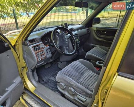 Желтый Хонда СРВ, объемом двигателя 2 л и пробегом 307 тыс. км за 5100 $, фото 7 на Automoto.ua