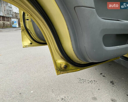 Жовтий Хонда СРВ, об'ємом двигуна 1.97 л та пробігом 400 тис. км за 4900 $, фото 17 на Automoto.ua