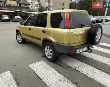 Жовтий Хонда СРВ, об'ємом двигуна 1.97 л та пробігом 400 тис. км за 4900 $, фото 3 на Automoto.ua