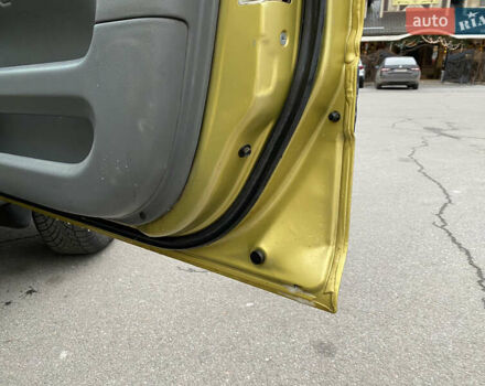 Жовтий Хонда СРВ, об'ємом двигуна 1.97 л та пробігом 400 тис. км за 4900 $, фото 9 на Automoto.ua