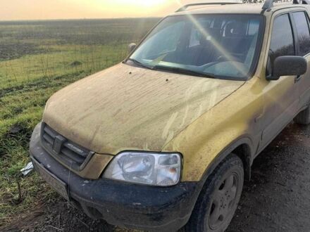 Желтый Хонда СРВ, объемом двигателя 2 л и пробегом 300 тыс. км за 1890 $, фото 1 на Automoto.ua