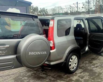 Серый Хонда СРВ, объемом двигателя 2.2 л и пробегом 350 тыс. км за 4600 $, фото 4 на Automoto.ua