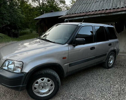 Серый Хонда СРВ, объемом двигателя 2 л и пробегом 312 тыс. км за 4800 $, фото 1 на Automoto.ua