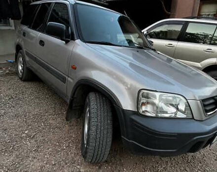 Серый Хонда СРВ, объемом двигателя 2 л и пробегом 312 тыс. км за 4800 $, фото 2 на Automoto.ua