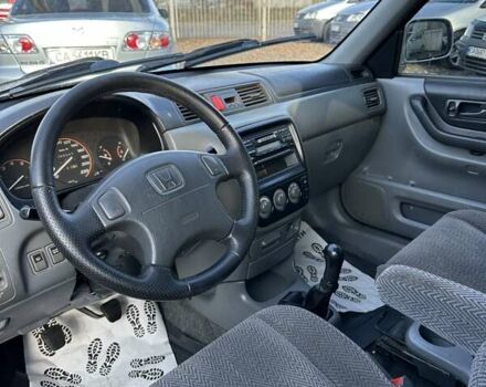 Серый Хонда СРВ, объемом двигателя 2 л и пробегом 300 тыс. км за 4950 $, фото 12 на Automoto.ua