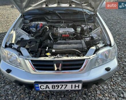 Серый Хонда СРВ, объемом двигателя 2 л и пробегом 300 тыс. км за 4950 $, фото 3 на Automoto.ua