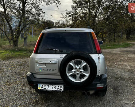 Серый Хонда СРВ, объемом двигателя 2 л и пробегом 312 тыс. км за 5000 $, фото 2 на Automoto.ua