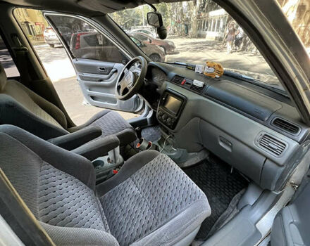 Серый Хонда СРВ, объемом двигателя 2 л и пробегом 150 тыс. км за 3799 $, фото 11 на Automoto.ua