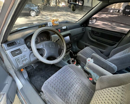 Серый Хонда СРВ, объемом двигателя 2 л и пробегом 150 тыс. км за 3799 $, фото 6 на Automoto.ua