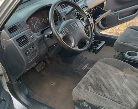 Серый Хонда СРВ, объемом двигателя 2 л и пробегом 376 тыс. км за 4500 $, фото 6 на Automoto.ua