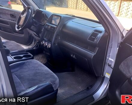 Сірий Хонда СРВ, об'ємом двигуна 2 л та пробігом 246 тис. км за 6700 $, фото 8 на Automoto.ua