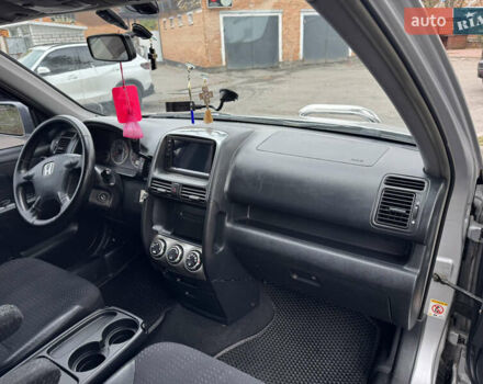 Серый Хонда СРВ, объемом двигателя 2 л и пробегом 228 тыс. км за 5800 $, фото 25 на Automoto.ua