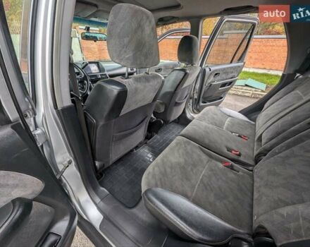 Серый Хонда СРВ, объемом двигателя 2 л и пробегом 281 тыс. км за 5995 $, фото 15 на Automoto.ua