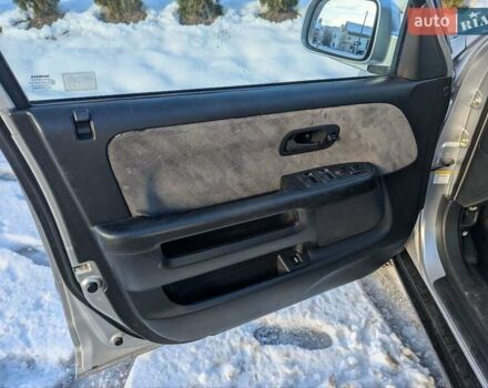 Сірий Хонда СРВ, об'ємом двигуна 2 л та пробігом 281 тис. км за 5900 $, фото 15 на Automoto.ua