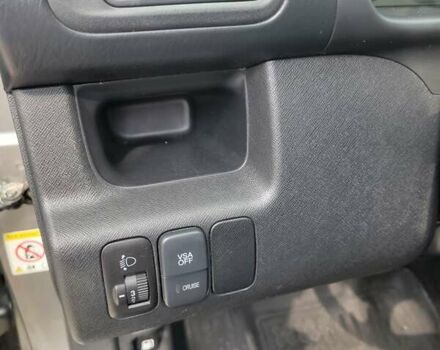 Серый Хонда СРВ, объемом двигателя 2.2 л и пробегом 317 тыс. км за 7500 $, фото 11 на Automoto.ua