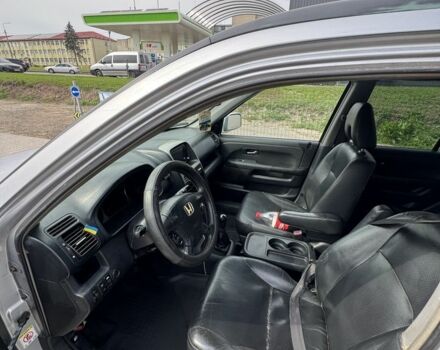 Серый Хонда СРВ, объемом двигателя 2.2 л и пробегом 310 тыс. км за 2500 $, фото 5 на Automoto.ua