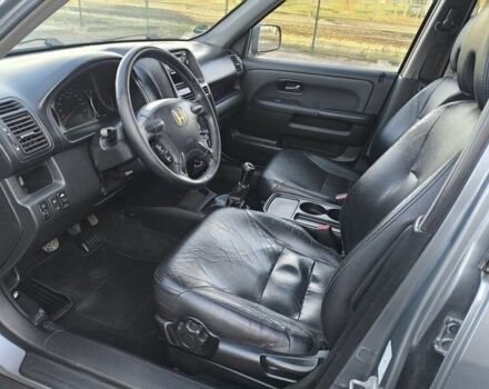 Серый Хонда СРВ, объемом двигателя 2.2 л и пробегом 259 тыс. км за 3200 $, фото 2 на Automoto.ua