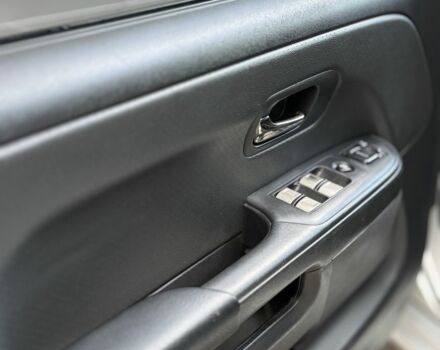 Серый Хонда СРВ, объемом двигателя 2 л и пробегом 285 тыс. км за 5999 $, фото 4 на Automoto.ua