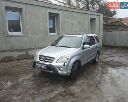 Серый Хонда СРВ, объемом двигателя 2 л и пробегом 166 тыс. км за 10000 $, фото 3 на Automoto.ua