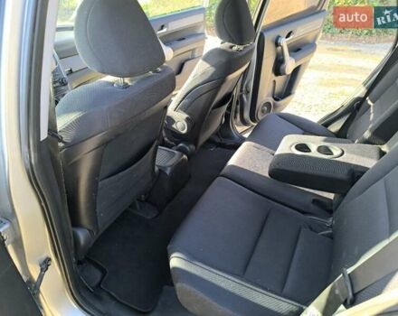 Серый Хонда СРВ, объемом двигателя 2.2 л и пробегом 285 тыс. км за 8999 $, фото 15 на Automoto.ua