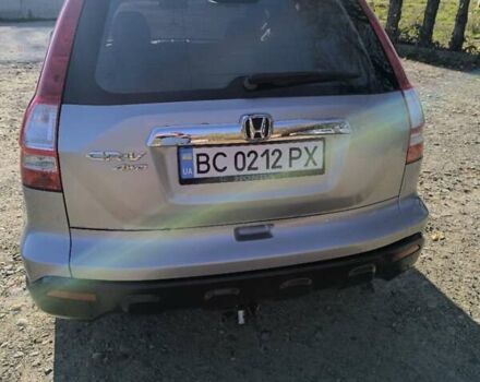 Серый Хонда СРВ, объемом двигателя 2.2 л и пробегом 285 тыс. км за 8999 $, фото 3 на Automoto.ua