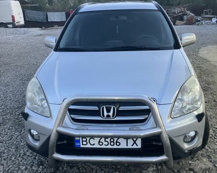 Серый Хонда СРВ, объемом двигателя 2.2 л и пробегом 272 тыс. км за 6000 $, фото 1 на Automoto.ua