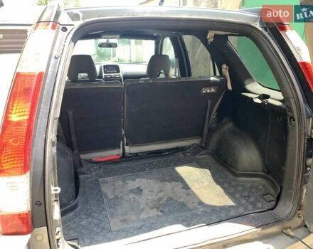 Серый Хонда СРВ, объемом двигателя 2.2 л и пробегом 461 тыс. км за 6300 $, фото 5 на Automoto.ua