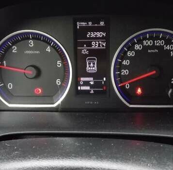 Серый Хонда СРВ, объемом двигателя 2.2 л и пробегом 232 тыс. км за 11000 $, фото 12 на Automoto.ua