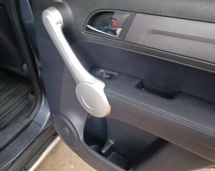 Серый Хонда СРВ, объемом двигателя 2 л и пробегом 270 тыс. км за 8850 $, фото 11 на Automoto.ua