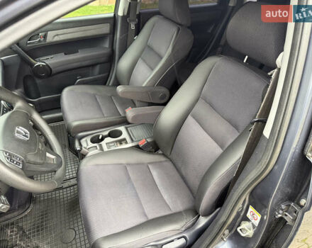 Серый Хонда СРВ, объемом двигателя 2 л и пробегом 236 тыс. км за 8111 $, фото 8 на Automoto.ua