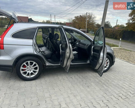 Серый Хонда СРВ, объемом двигателя 2.2 л и пробегом 293 тыс. км за 9800 $, фото 28 на Automoto.ua