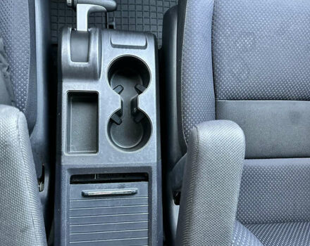 Сірий Хонда СРВ, об'ємом двигуна 2.2 л та пробігом 250 тис. км за 10900 $, фото 26 на Automoto.ua