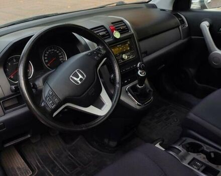Серый Хонда СРВ, объемом двигателя 2.2 л и пробегом 240 тыс. км за 9900 $, фото 2 на Automoto.ua