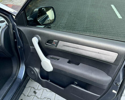 Сірий Хонда СРВ, об'ємом двигуна 2.2 л та пробігом 250 тис. км за 10900 $, фото 19 на Automoto.ua