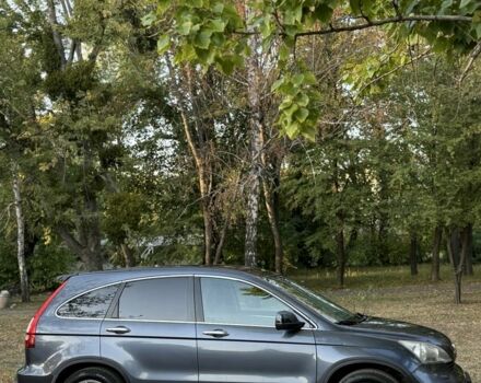 Серый Хонда СРВ, объемом двигателя 2.2 л и пробегом 301 тыс. км за 6500 $, фото 2 на Automoto.ua