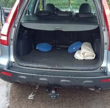 Серый Хонда СРВ, объемом двигателя 2.2 л и пробегом 232 тыс. км за 11000 $, фото 3 на Automoto.ua