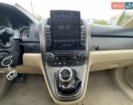 Серый Хонда СРВ, объемом двигателя 2.2 л и пробегом 299 тыс. км за 8700 $, фото 15 на Automoto.ua