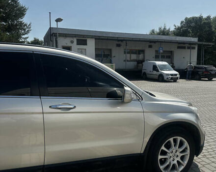 Серый Хонда СРВ, объемом двигателя 2.2 л и пробегом 330 тыс. км за 9200 $, фото 7 на Automoto.ua