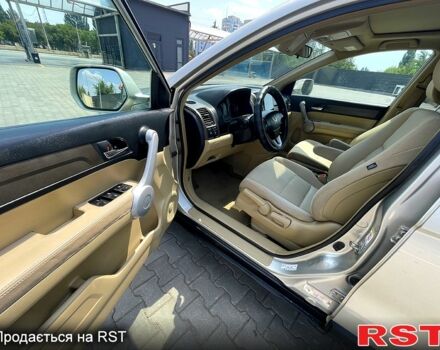 Серый Хонда СРВ, объемом двигателя 2.2 л и пробегом 299 тыс. км за 8200 $, фото 5 на Automoto.ua