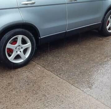 Серый Хонда СРВ, объемом двигателя 2.2 л и пробегом 232 тыс. км за 11000 $, фото 4 на Automoto.ua