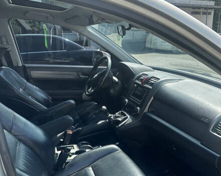 Серый Хонда СРВ, объемом двигателя 2.2 л и пробегом 330 тыс. км за 9200 $, фото 9 на Automoto.ua