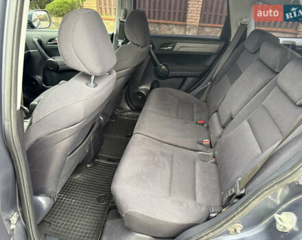 Хонда СРВ 2007 в Луцке на Automoto.ua Серый Хонда СРВ, объемом двигателя 2 л и пробегом 235 тыс. км за 8555 $, фото 10 на Automoto.ua