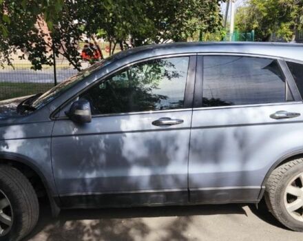 Серый Хонда СРВ, объемом двигателя 2.2 л и пробегом 200 тыс. км за 4000 $, фото 2 на Automoto.ua