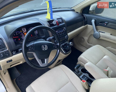 Серый Хонда СРВ, объемом двигателя 2.2 л и пробегом 230 тыс. км за 9500 $, фото 10 на Automoto.ua