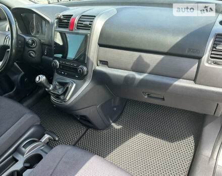 Серый Хонда СРВ, объемом двигателя 2.2 л и пробегом 318 тыс. км за 9700 $, фото 39 на Automoto.ua
