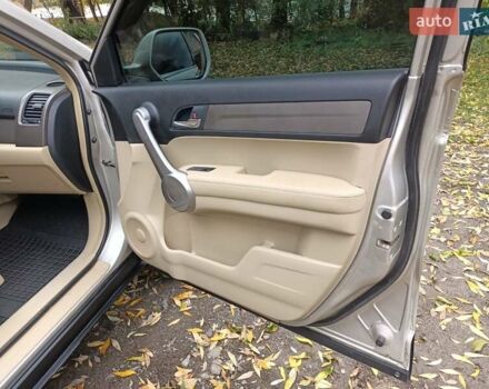 Серый Хонда СРВ, объемом двигателя 2.2 л и пробегом 307 тыс. км за 10300 $, фото 21 на Automoto.ua