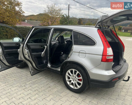 Серый Хонда СРВ, объемом двигателя 2.2 л и пробегом 293 тыс. км за 9800 $, фото 17 на Automoto.ua